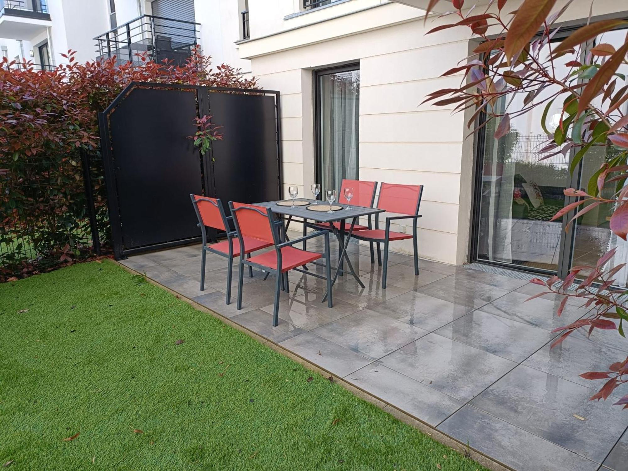 Disney - Paris 5 Min De Disney - Pk Prive Gratuit - 4 Personnes - Terrasse Jardin Шеси Экстерьер фото
